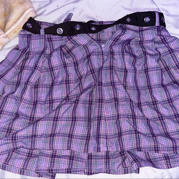 Purple Plaid Pleated Belt Skirt (Hot Topic) - Picture 3 of 4